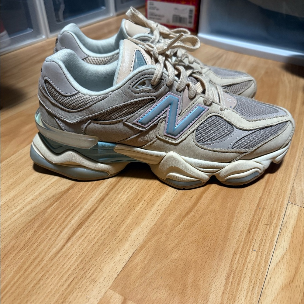 New Balance 9060